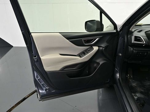 Used 2023 Subaru Forester AWD/4WD image 5