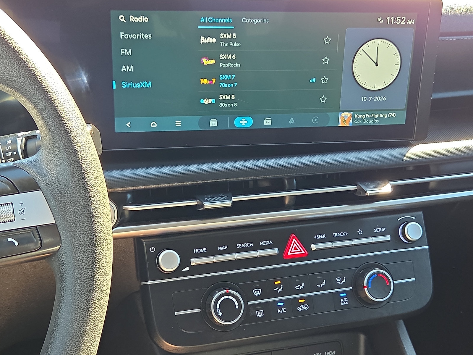 Used 2025 Hyundai Tucson SE FWD image 16