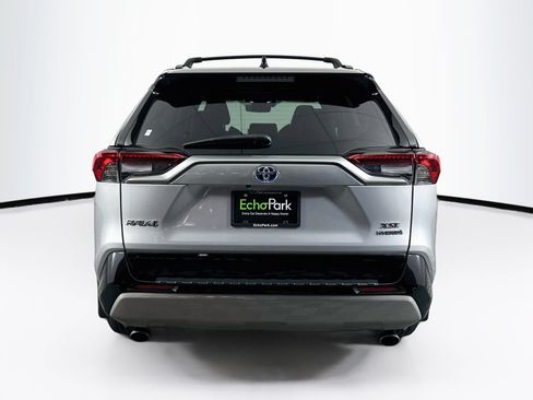 Used 2022 Toyota RAV4 XSE AWD/4WD image 7