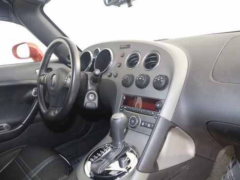 Used 2008 Pontiac Solstice GXP w/ Premium Package image 35
