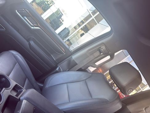 Used 2024 GMC Sierra 1500 SLT image 21