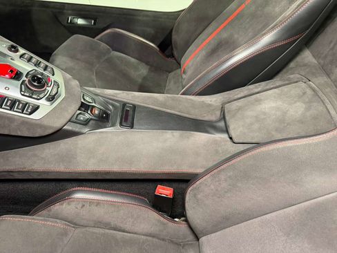 Used 2016 Lamborghini Aventador LP 700-4 image 41