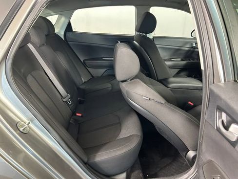 Used 2018 Kia Optima LX w/ 17" Alloy Wheels Package image 28