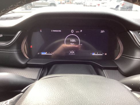 Used 2023 Jeep Grand Cherokee L Laredo image 19