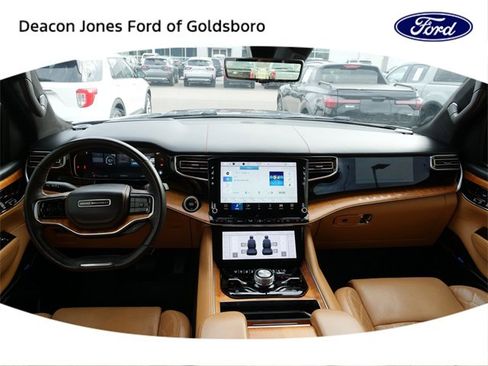 Used 2022 Jeep Grand Wagoneer Series III image 21