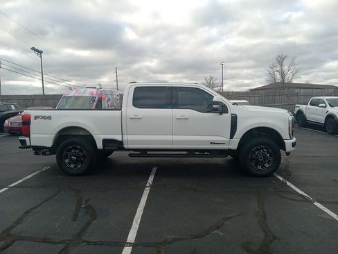 Used 2023 Ford F250 Lariat w/ Sport Appearance Package image 8