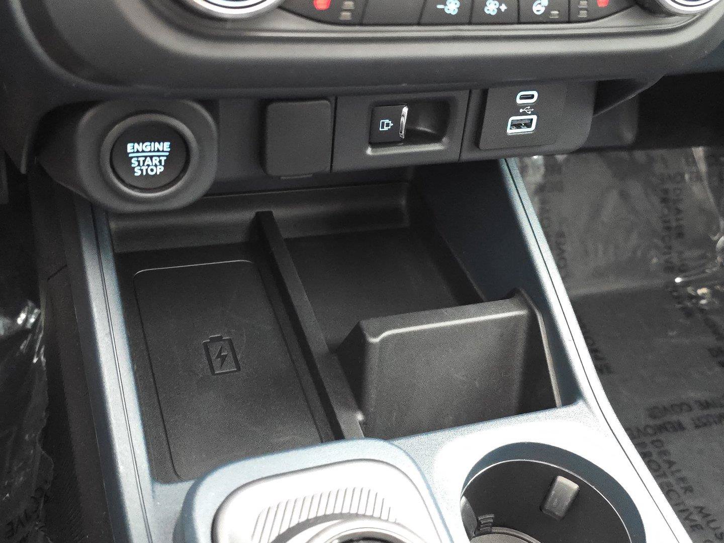 Used 2024 Ford Maverick Lariat w/ Black Appearance Package AWD/4WD image 31