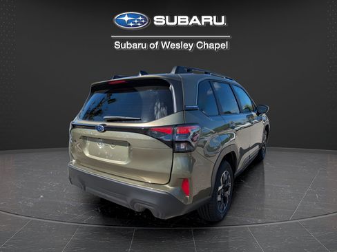 Used 2026 Subaru Forester Premium AWD/4WD image 4