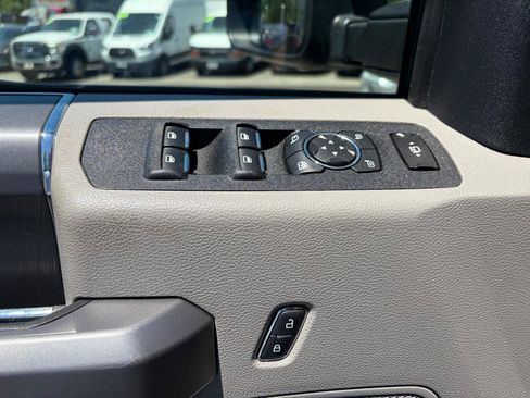 Used 2019 Ford F250 XLT w/ XLT Premium Package AWD/4WD image 27