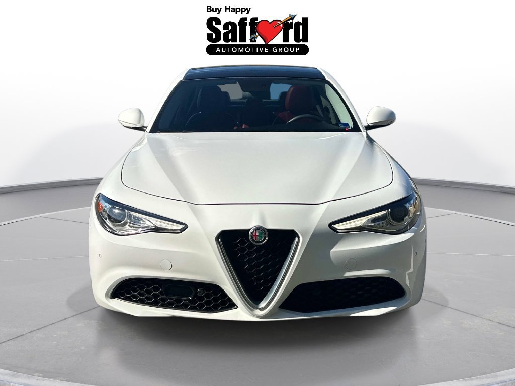Used 2018 Alfa Romeo Giulia Ti AWD/4WD image 8
