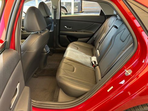 Used 2023 Hyundai Elantra Limited FWD image 29
