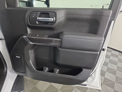 Used 2021 Chevrolet Silverado 1500 LTZ w/ Technology Package image 36