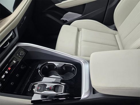 New 2025 Audi Q5 Premium Plus image 24