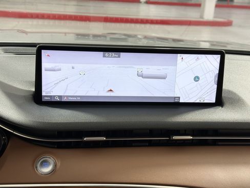 Used 2022 Genesis GV70 2.5T w/ Advanced Package image 20