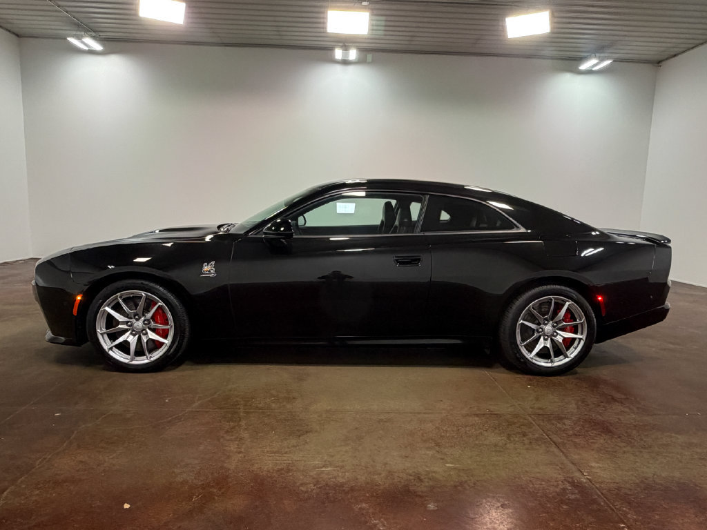 Used 2025 Dodge Charger Daytona Scat Pack w/ Track Pack AWD/4WD image 25