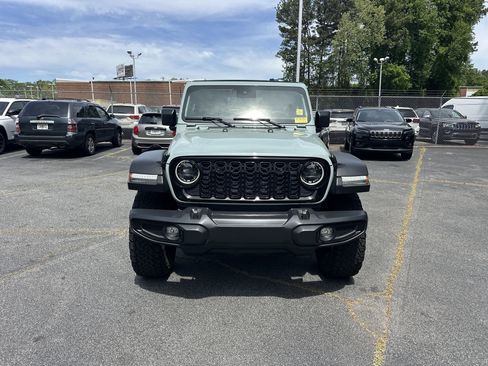 Used 2024 Jeep Wrangler Willys image 4