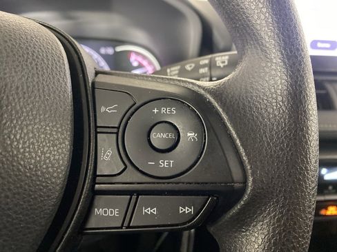 Used 2023 Toyota RAV4 LE image 22