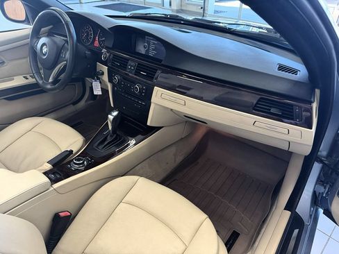 Used 2012 BMW 335i Convertible RWD image 21