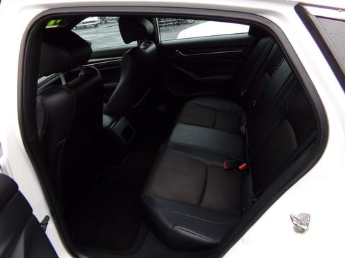 Used 2019 Honda Accord Sport image 7