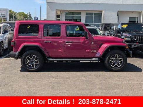 Used 2024 Jeep Wrangler Unlimited Sahara w/ Technology Group AWD/4WD image 2