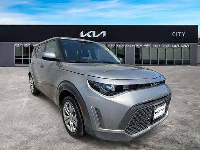 Used 2023 Kia Soul LX