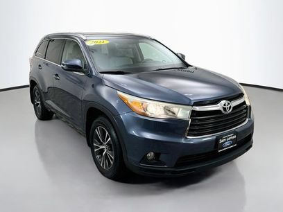 Used 2016 Toyota Highlander XLE