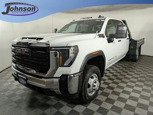 New 2025 GMC Sierra 3500 Pro w/ Convenience Package AWD/4WD image 1