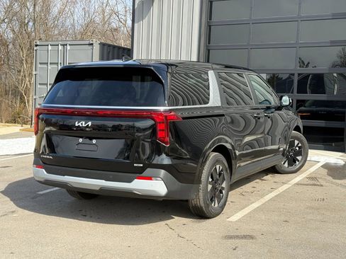 Used 2026 Kia Carnival LXS image 5