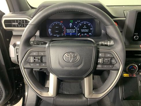 New 2026 Toyota 4Runner TRD Off-Road AWD/4WD image 21
