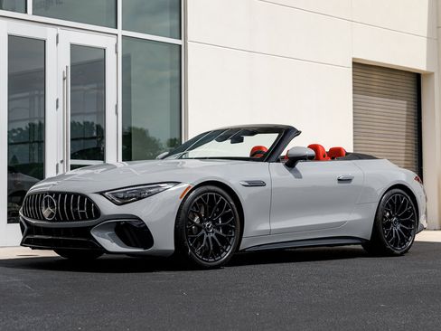 Used 2024 Mercedes-Benz SL 63 AMG 4MATIC image 4