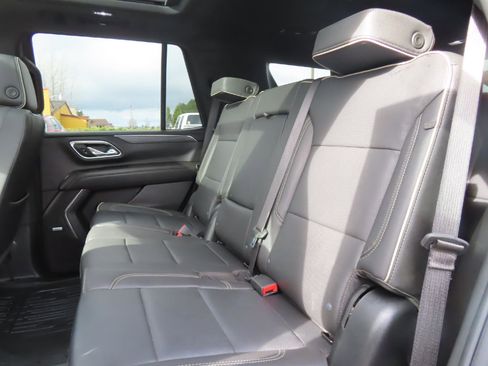 Used 2024 GMC Yukon SLT w/ Max Trailering Package AWD/4WD image 39