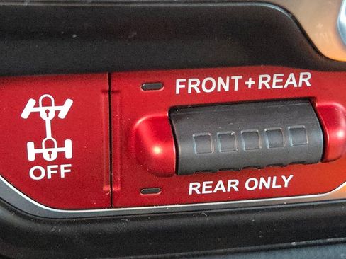 Used 2024 Jeep Wrangler Unlimited Rubicon 4xe image 26