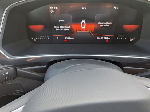 Used 2023 Volkswagen Tiguan SE R-Line image 12