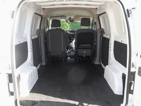 Used 2018 Nissan NV200 SV w/ Navigation Package FWD image 10