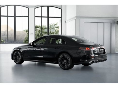 New 2026 Mercedes-Benz E 350 4MATIC Sedan image 31