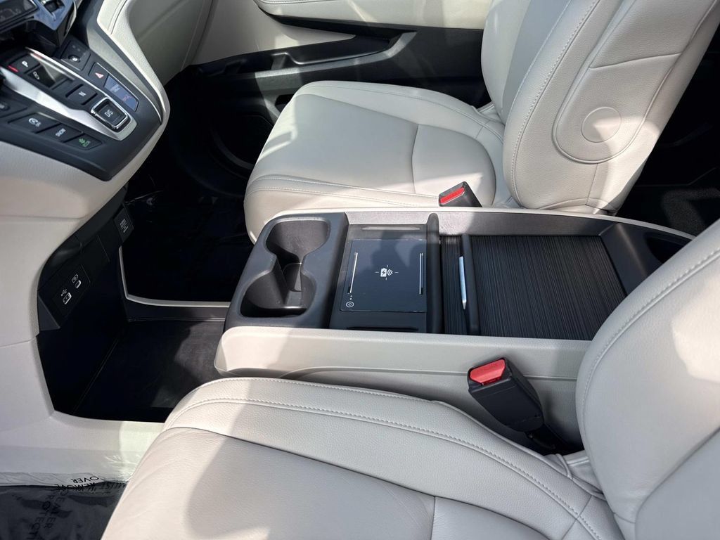 Used 2026 Honda Odyssey EX-L image 16