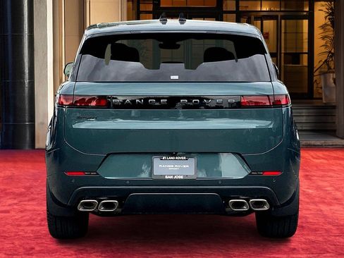 New 2025 Land Rover Range Rover Sport Dynamic SE image 5