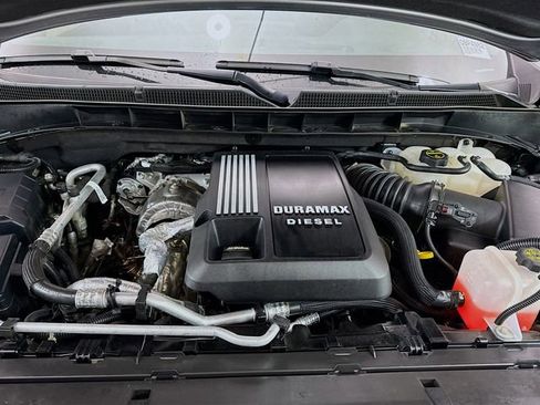 Used 2024 GMC Yukon XL SLT w/ SLT Luxury Package image 33