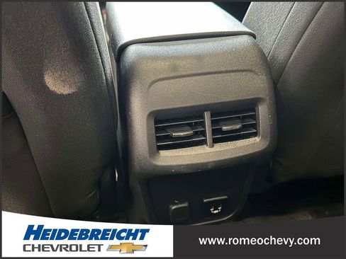 Used 2018 Chevrolet Equinox LT w/ Sun & Infotainment Package image 14