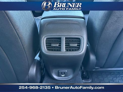 Used 2019 Buick Regal Essence w/ Driver Confidence Package I image 19