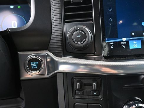 New 2025 Ford F150 Lariat w/ Equipment Group 502A High image 34