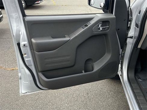 Used 2020 Nissan Frontier S image 13
