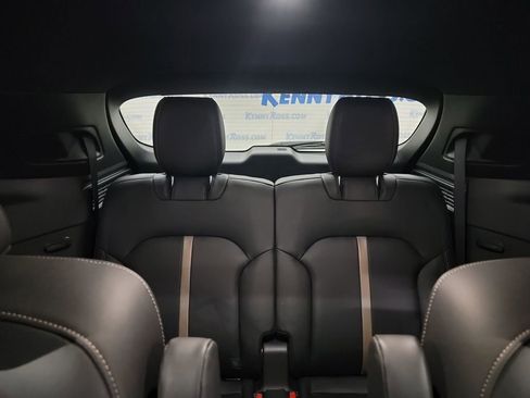 Certified 2024 MAZDA CX-90 3.3 Turbo S w/ Premium Package image 16