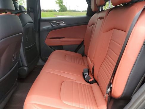 New 2025 Kia Sportage SX Prestige image 8