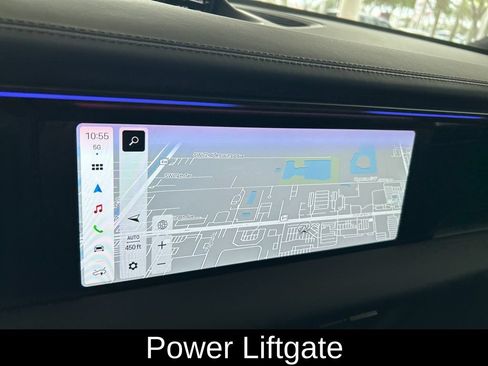 Used 2025 Porsche Macan Electric RWD image 10