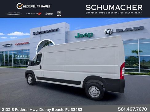 Used 2024 RAM ProMaster 2500 w/ Convenience Group FWD image 5