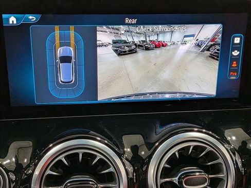 Used 2025 Mercedes-Benz GLA 35 AMG 4MATIC image 13