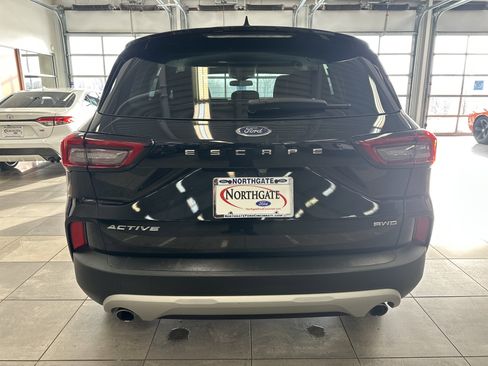 Used 2023 Ford Escape Active image 13