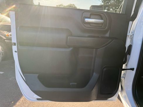 Used 2021 Chevrolet Silverado 2500 LT w/ Z71 Off-Road Package image 19