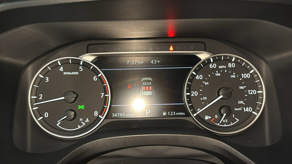 Used 2025 Nissan Rogue SV FWD image 15